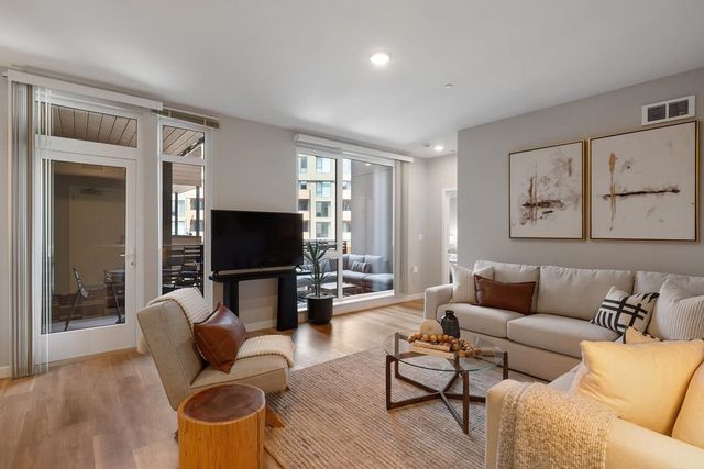 260 Brooklyn Basin Way 414, Oakland, CA 94606