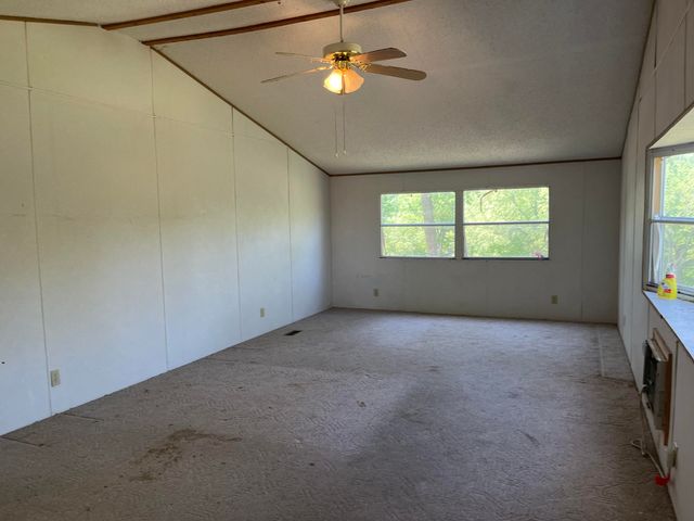 98 Anthony Road, Pineville, MO 64856