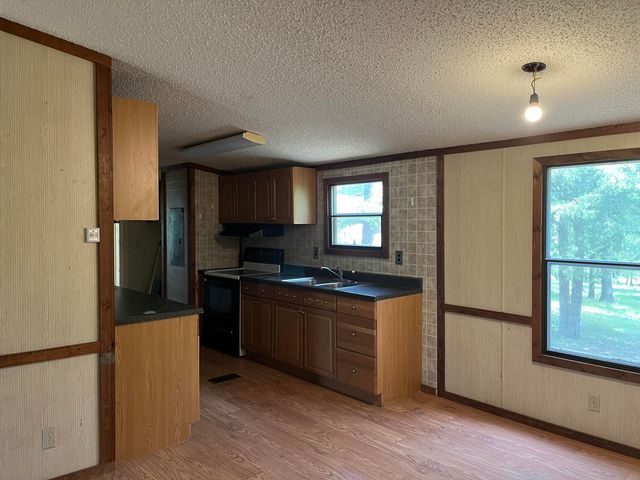 98 Anthony Road, Pineville, MO 64856