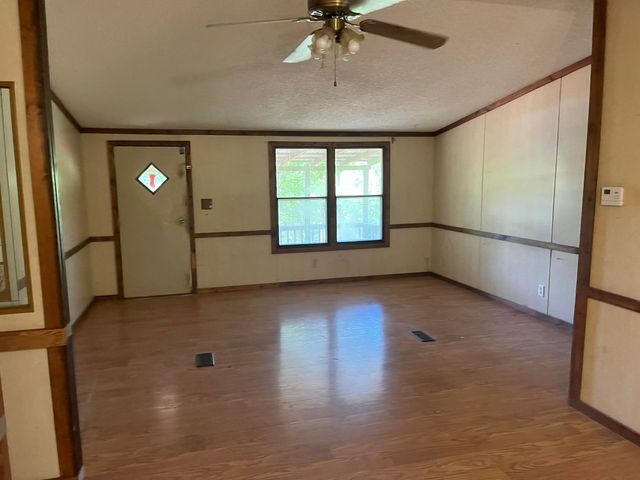 98 Anthony Road, Pineville, MO 64856