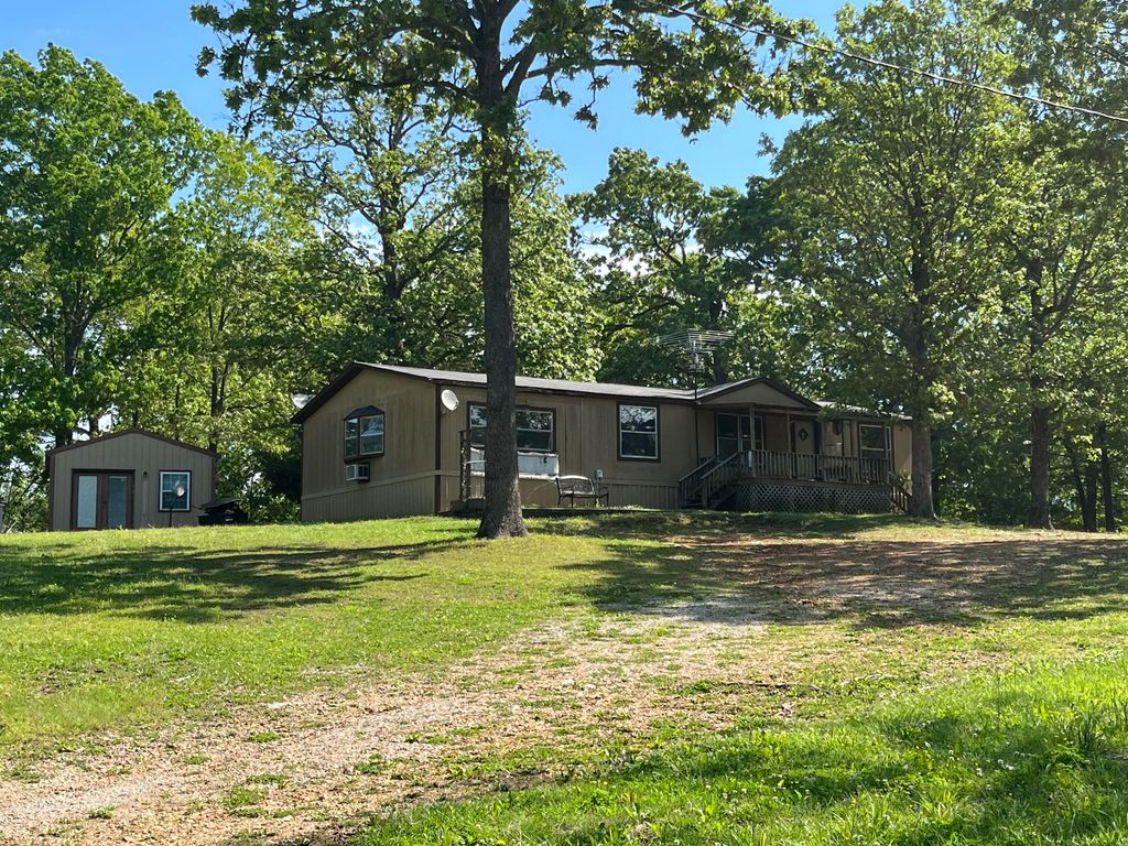98 Anthony Road, Pineville, MO 64856