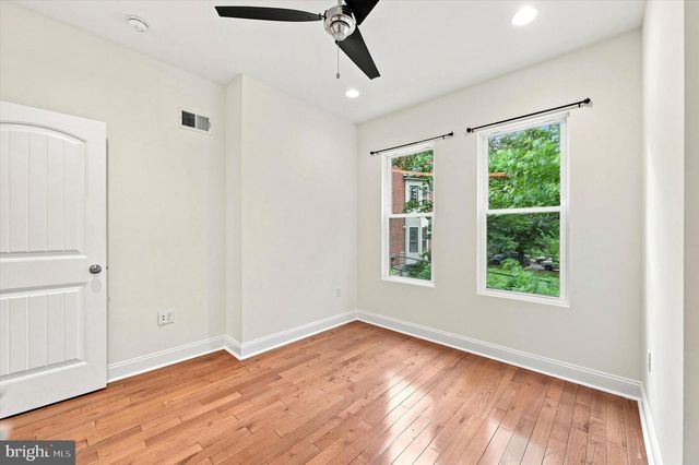 1027 S 50TH ST, Philadelphia, PA 19143