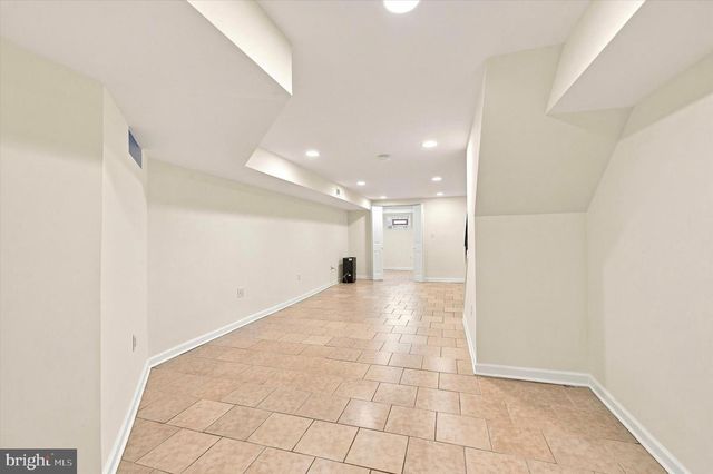 1027 S 50TH ST, Philadelphia, PA 19143