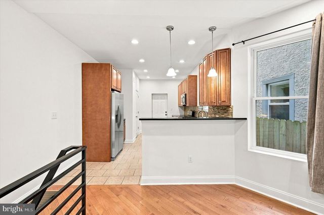 1027 S 50TH ST, Philadelphia, PA 19143