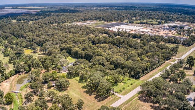 2160 Bowler Road, Waller, TX 77484