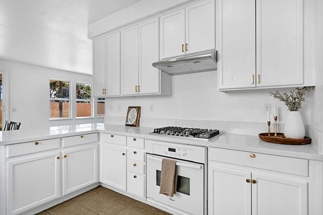 5306 E Tower Avenue, Fresno, CA 93725
