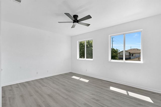 5306 E Tower Avenue, Fresno, CA 93725