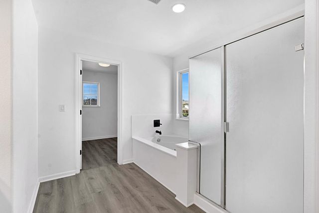 5306 E Tower Avenue, Fresno, CA 93725