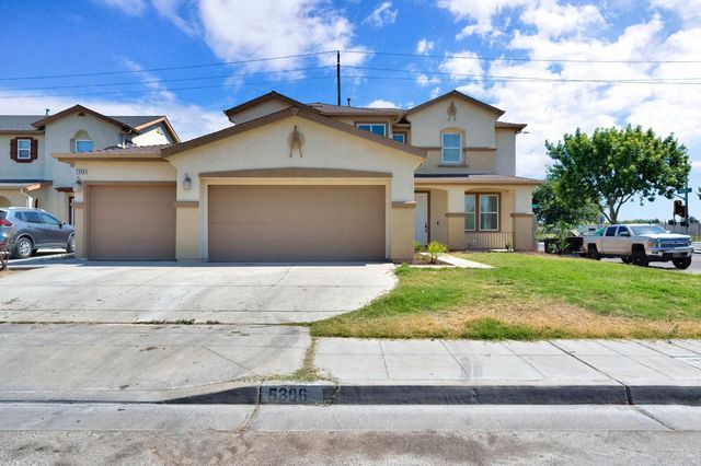 5306 E Tower Avenue, Fresno, CA 93725