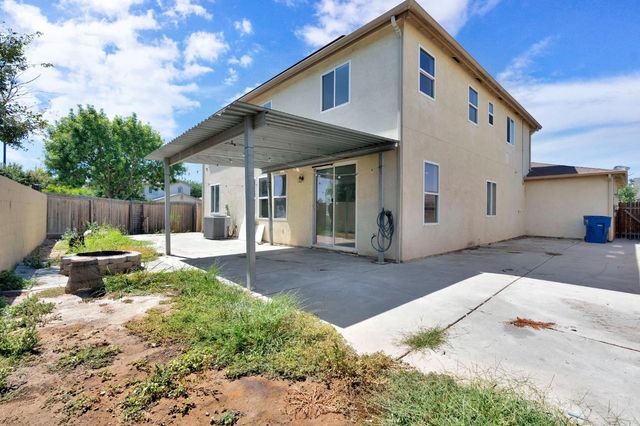 5306 E Tower Avenue, Fresno, CA 93725
