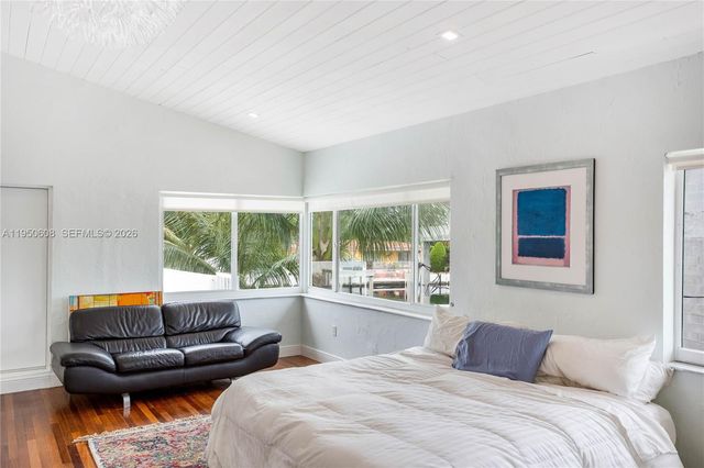 12515 Palm Rd, North Miami, FL 33181