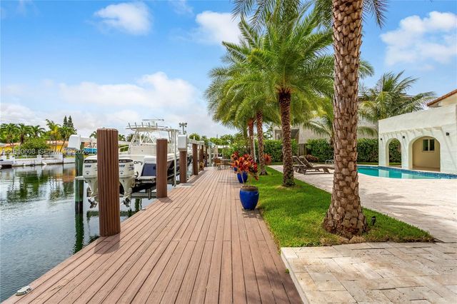 12515 Palm Rd, North Miami, FL 33181