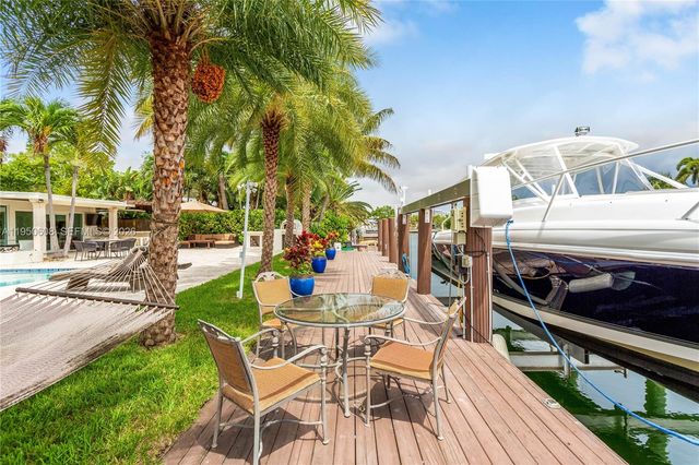 12515 Palm Rd, North Miami, FL 33181