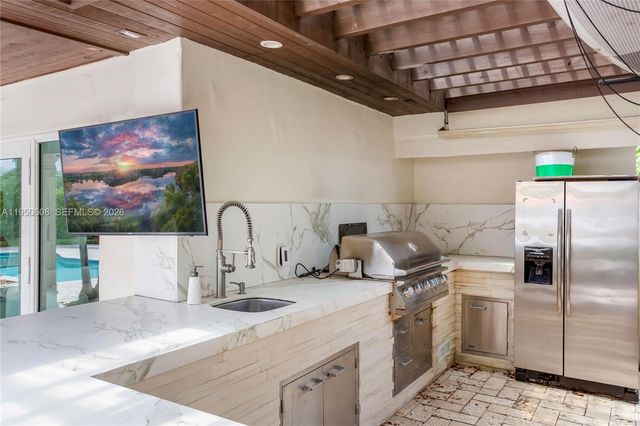 12515 Palm Rd, North Miami, FL 33181