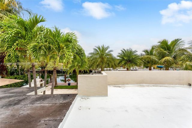 12515 Palm Rd, North Miami, FL 33181