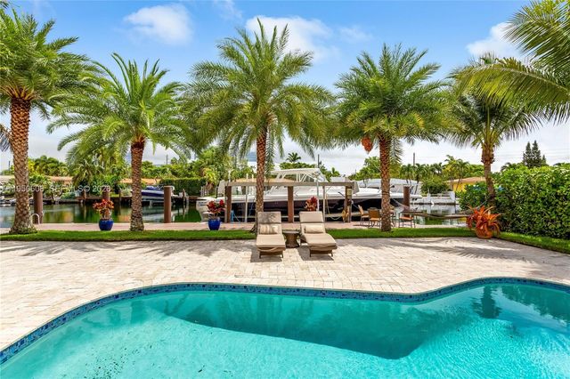 12515 Palm Rd, North Miami, FL 33181