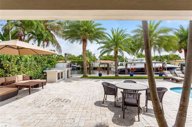 12515 Palm Rd, North Miami, FL 33181