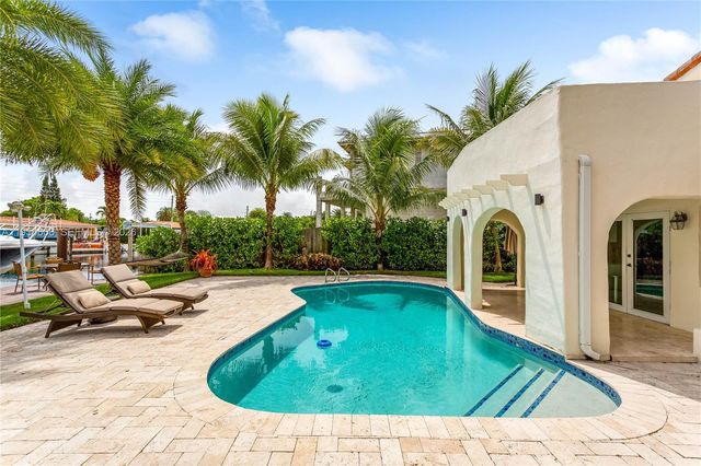 12515 Palm Rd, North Miami, FL 33181