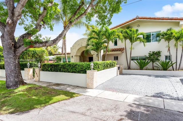 12515 Palm Rd, North Miami, FL 33181