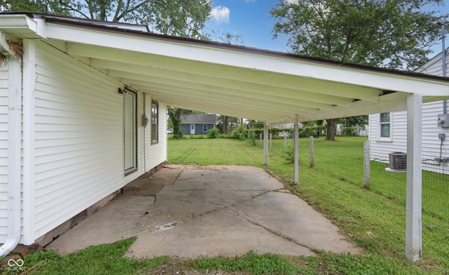 523 Patterson Road, Columbus, IN 47203