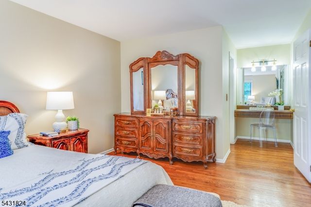 40 Delwick Ln, New Providence Boro, NJ 07974