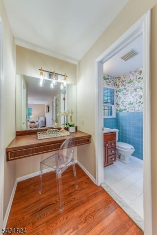 40 Delwick Ln, New Providence Boro, NJ 07974