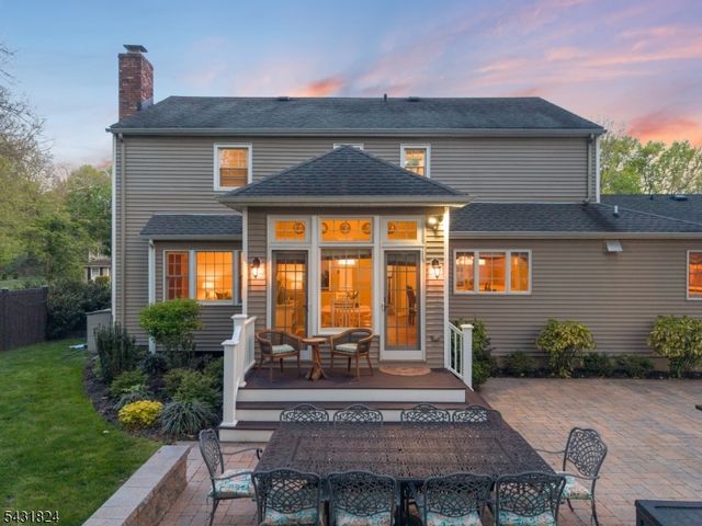 40 Delwick Ln, New Providence Boro, NJ 07974