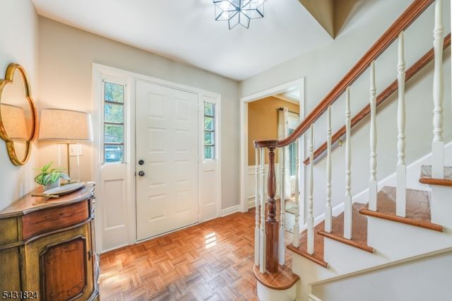 40 Delwick Ln, New Providence Boro, NJ 07974
