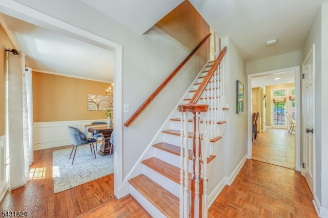 40 Delwick Ln, New Providence Boro, NJ 07974