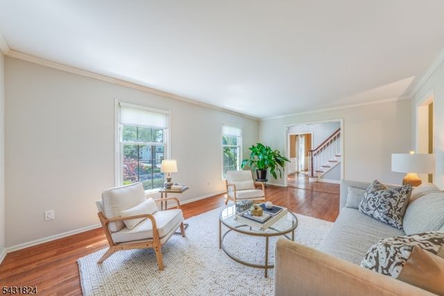 40 Delwick Ln, New Providence Boro, NJ 07974