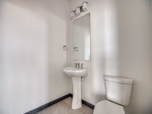 1100 Stallion Lane, Justin, TX 76247