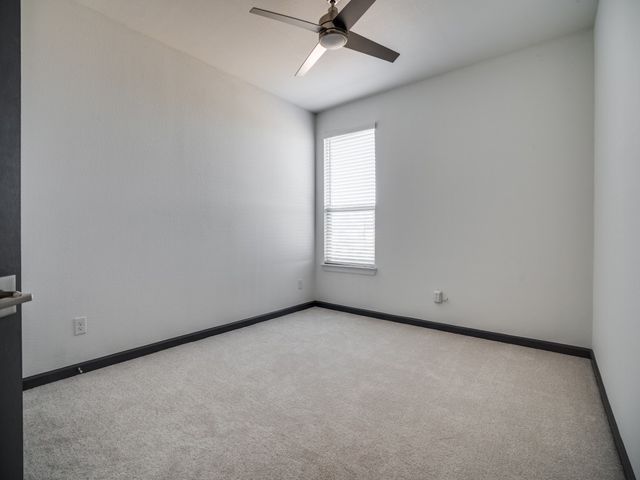 1100 Stallion Lane, Justin, TX 76247