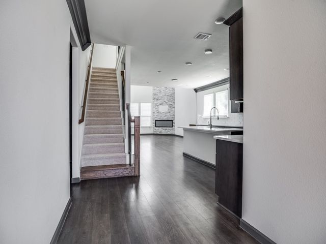 1100 Stallion Lane, Justin, TX 76247