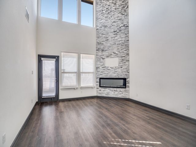 1100 Stallion Lane, Justin, TX 76247