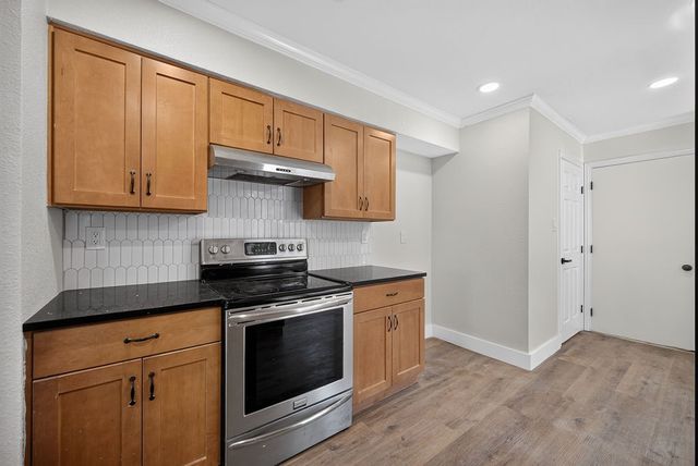 5310 Pocassett Drive, Arlington, TX 76018