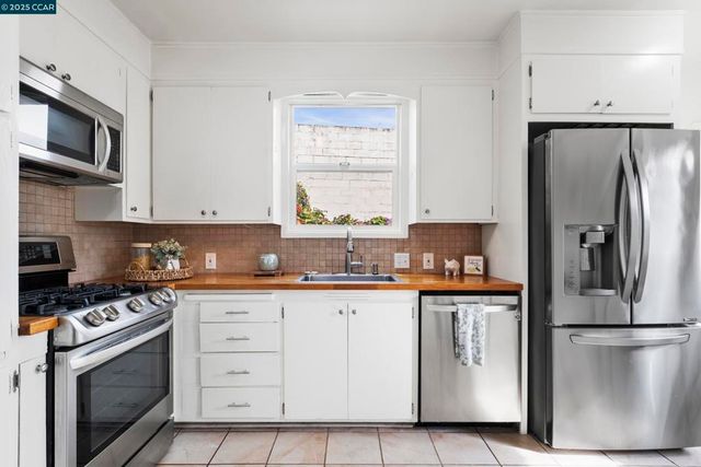 3240 62nd Ave, Oakland, CA 94605