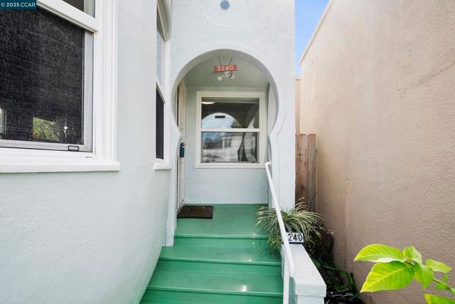 3240 62nd Ave, Oakland, CA 94605