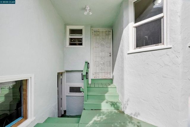 3240 62nd Ave, Oakland, CA 94605