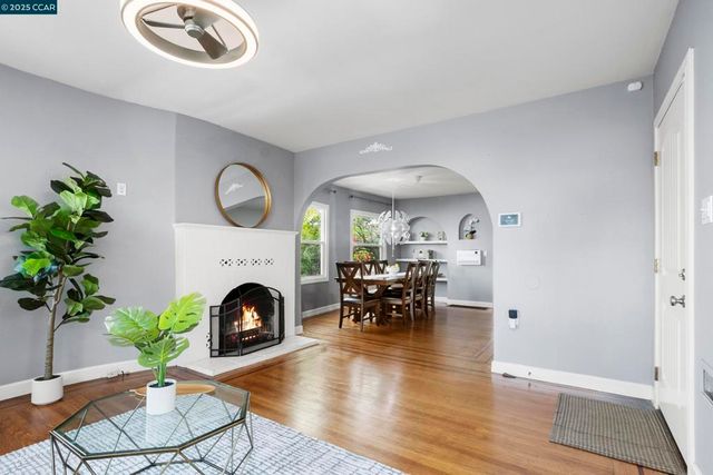 3240 62nd Ave, Oakland, CA 94605