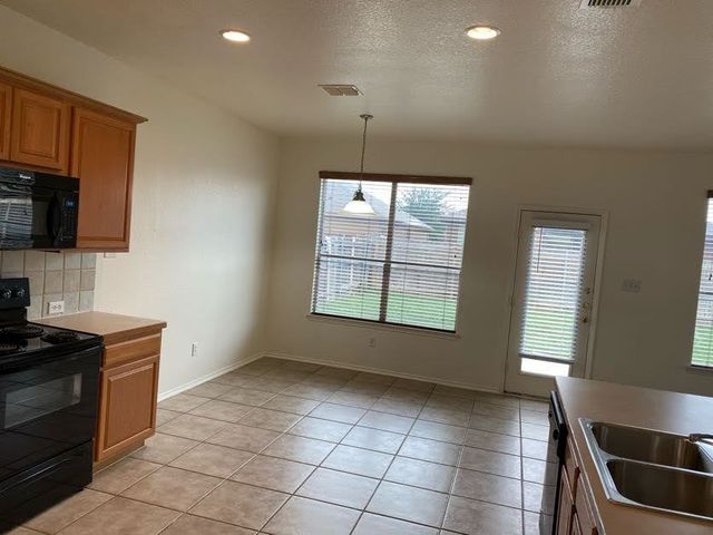 413 Mystic River Trail, Fort Worth, TX 76131