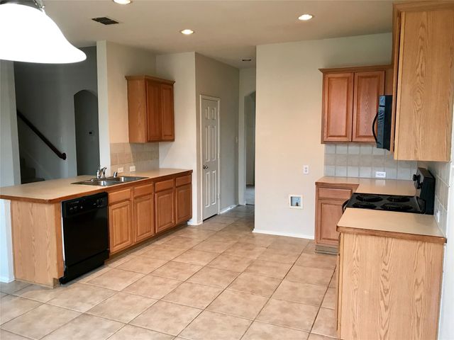 413 Mystic River Trail, Fort Worth, TX 76131