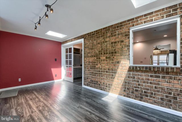 702 SHOWERS ST, Harrisburg, PA 17104