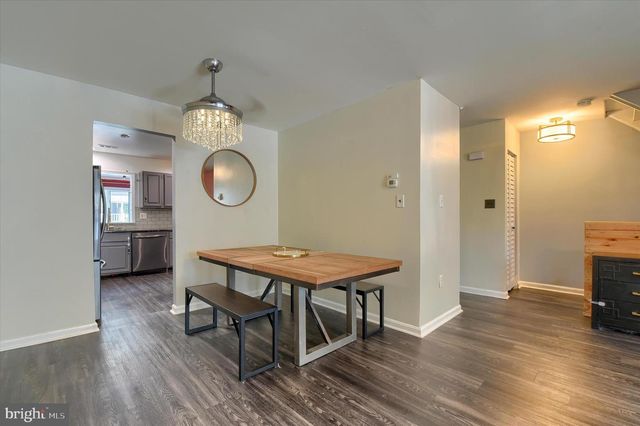 702 SHOWERS ST, Harrisburg, PA 17104