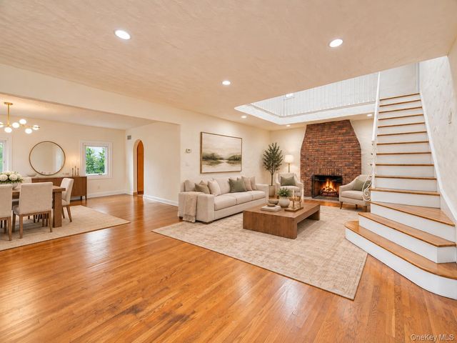 118 Baker Hill Road, Great Neck, NY 11023