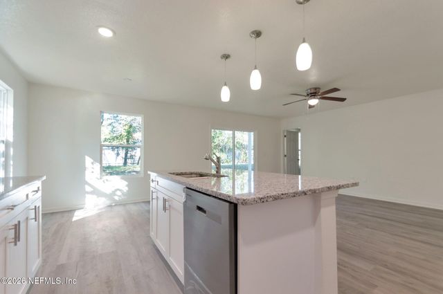 9162 4TH Avenue, Jacksonville, FL 32208