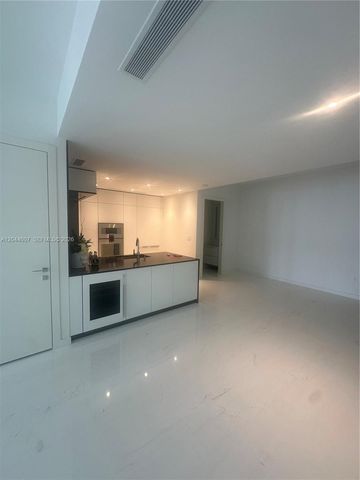 300 Biscayne Blvd Way 1909, Miami, FL 33131