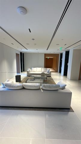 300 Biscayne Blvd Way 1909, Miami, FL 33131