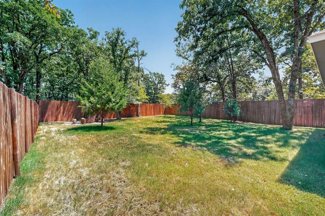 124 lost forest Road, Gun Barrel City, TX 75156