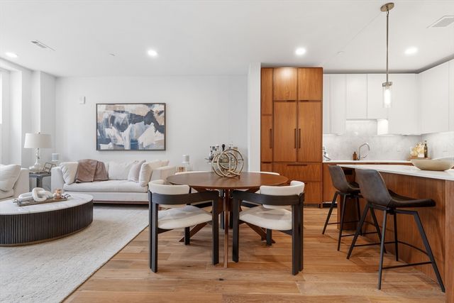 566 Columbus Ave 103, Boston, MA 02118