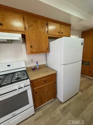 876 W Whittier Avenue 878, Hemet, CA 92543